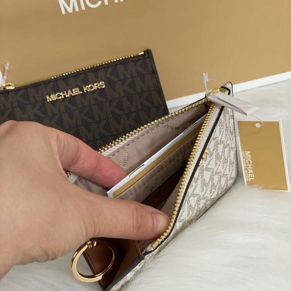 MK CARD & KEY HOLDER - Picture 6 of 7